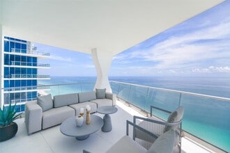 Building Photo - 16901 Collins Ave