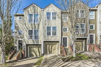 Building Photo - 2817 NW Kennedy Ct