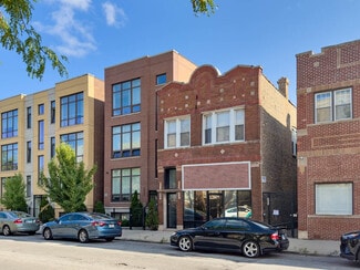 Building Photo - 3649 W Montrose Ave