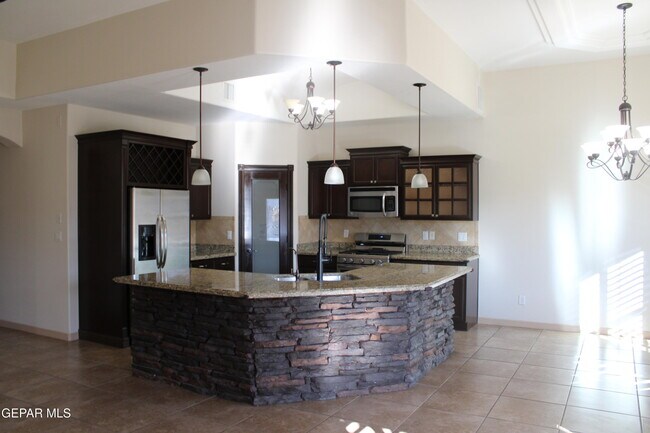 Building Photo - 3060 Cascade Point