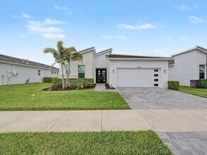 Building Photo - 9856 SW Isabelline Dr