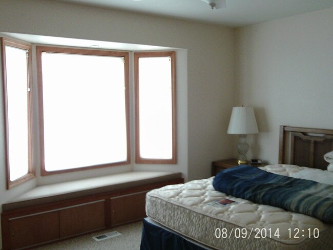 Building Photo - 1527 Sleeping Child Rd