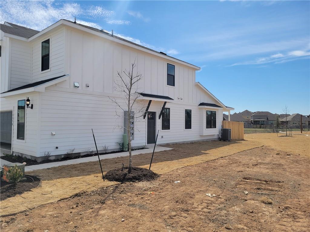 537 Fieldwood Dr, Mustang Ridge, TX 78610 Townhome Rentals in Mustang