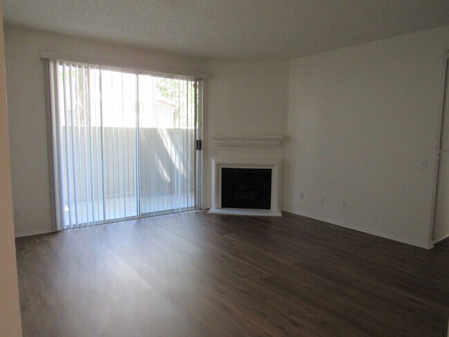 Living Room - 2803 W Avenue K12