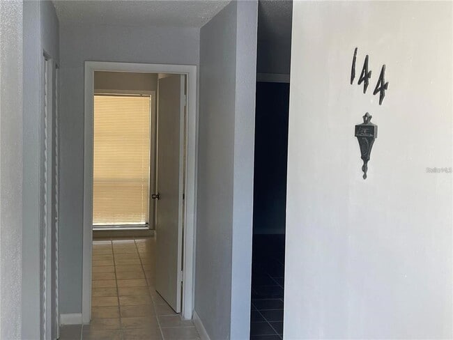 Foto del edificio - 2811 SW Archer Rd