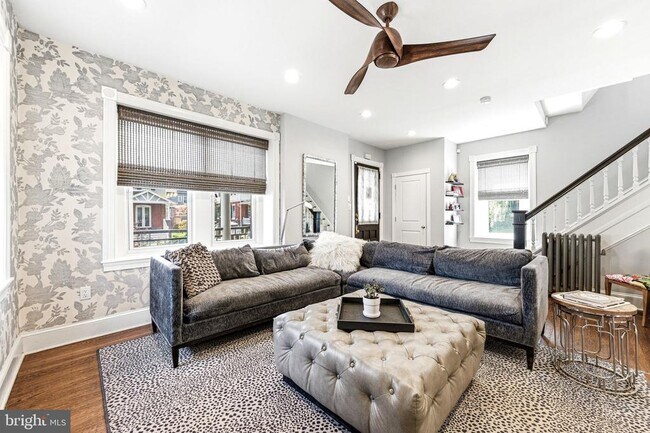 Building Photo - 217 Wayne Ave