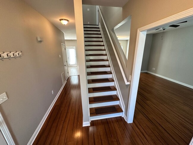 Building Photo - 408 Cunningham Ln
