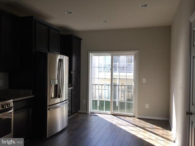Building Photo - 410 Woodstream Cir
