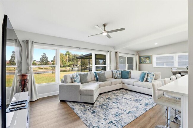 Building Photo - 2705 Gulfstream Rd