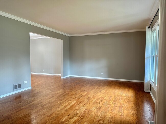 Foto del edificio - 316 Evergreen Ct