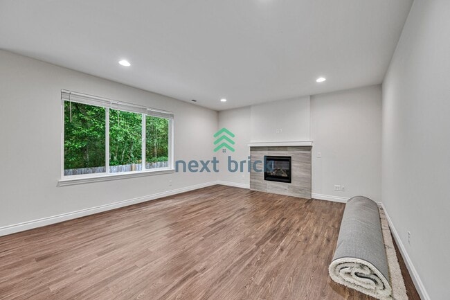 Foto del edificio - Bothell 5BR 3Bath-on a quiet neighborhood ...