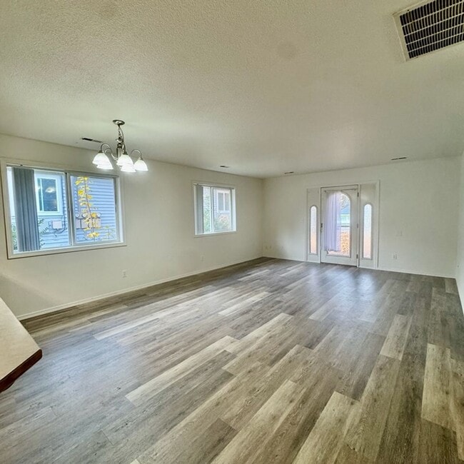 Foto del edificio - 522 W Summit Ave