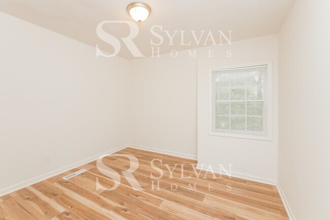 Building Photo - Luxury, Location, and Convenience, it is a...