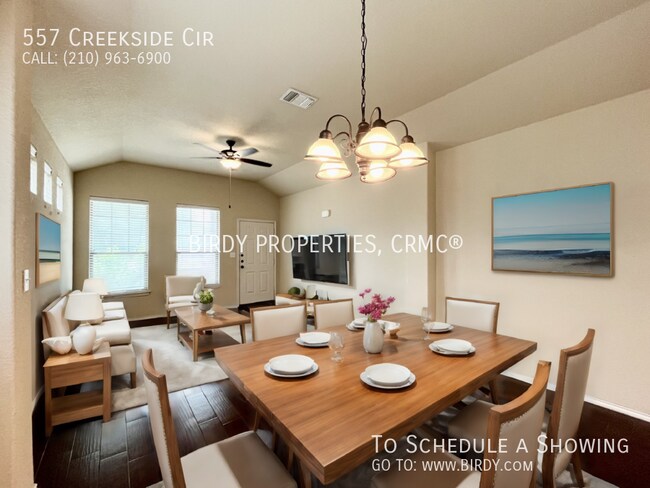 Foto del edificio - "Charming 3-Bed, 2-Bath Multiplex in Sceni...