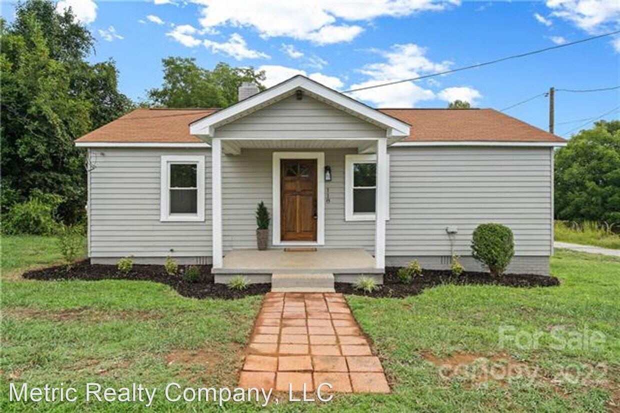 2 br, 1 bath House 118 Moore St House Rental in Salisbury, NC