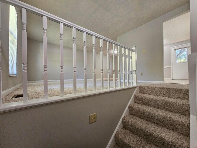 Foto del edificio - 5316 Predmore Pl