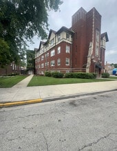 Building Photo - 3302 Kenilworth Ave