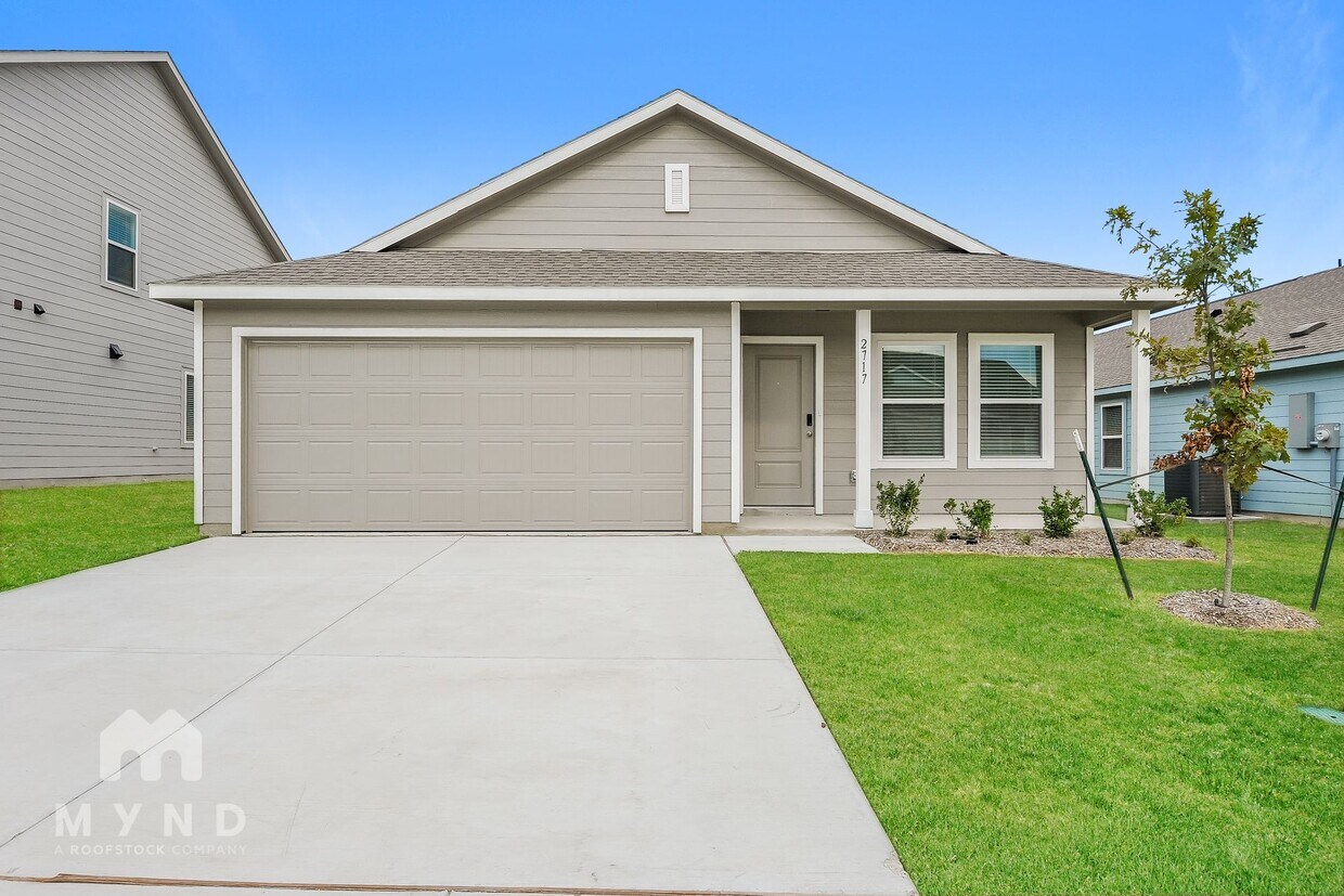 Foto principal - 2717 Mistwood Dr