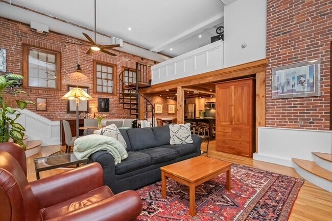 Foto del edificio - 28 Seaverns Ave