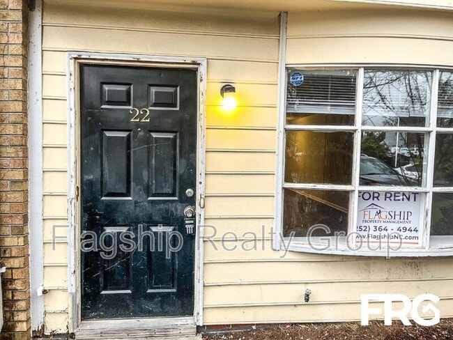 Building Photo - 104 Chesterfield Ct
