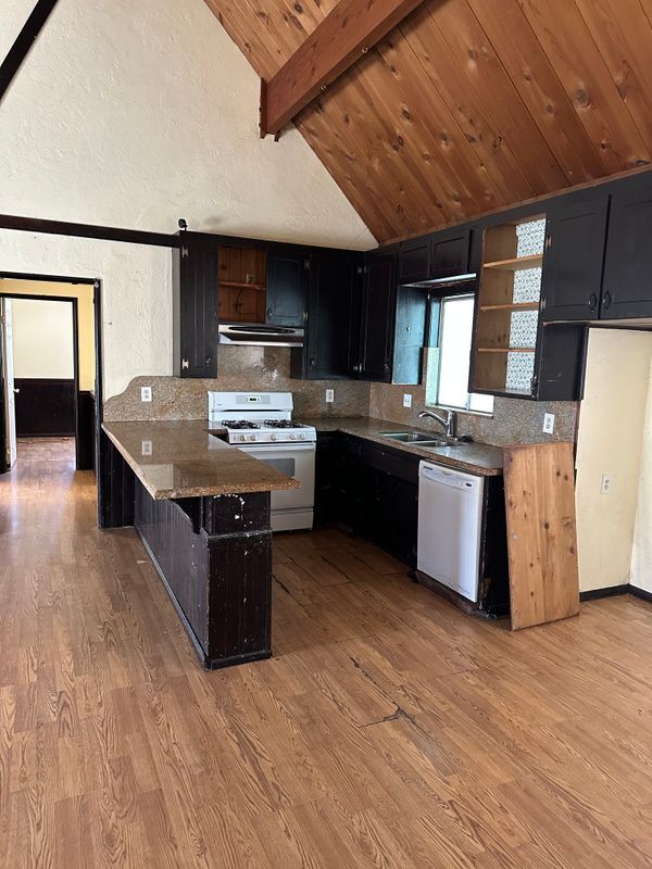 Foto del edificio - 200 E Country Club Blvd