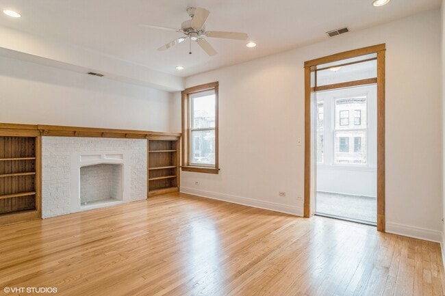 Building Photo - 3522 N Leavitt St