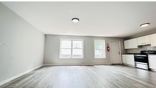 Building Photo - 52 12th Ave
