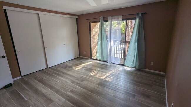 Building Photo - 10243 Black Mountain Rd