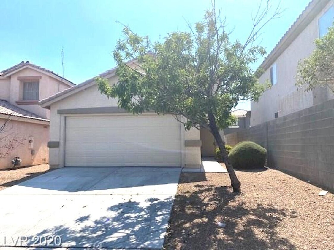 Foto principal - Available For Viewing on October 1, 2025. ...