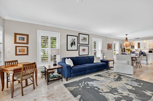 Building Photo - 1099 S Ocean Blvd