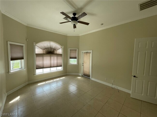 Building Photo - 3525 SW 8th Pl