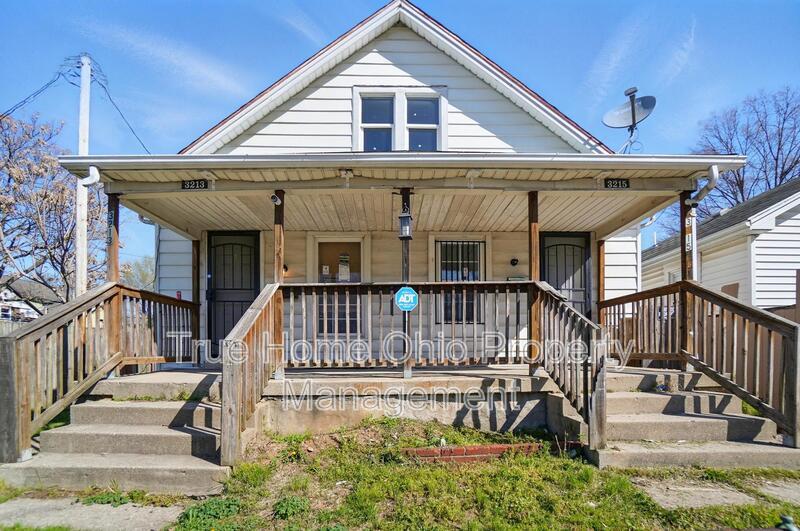 Primary Photo - 3215-3215 E 5th St
