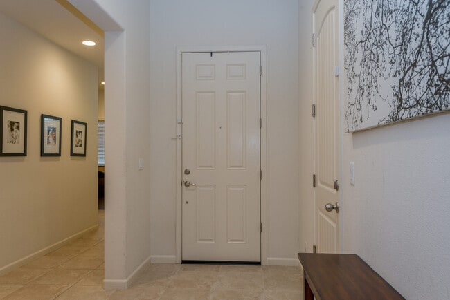 Foto del edificio - Pristine Harlan Ranch Home