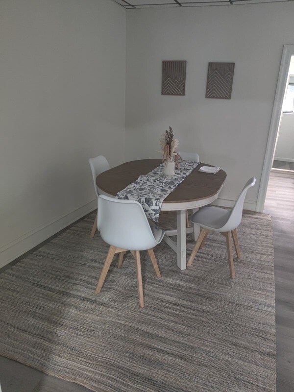 Foto del edificio - 312 E Eleanor St