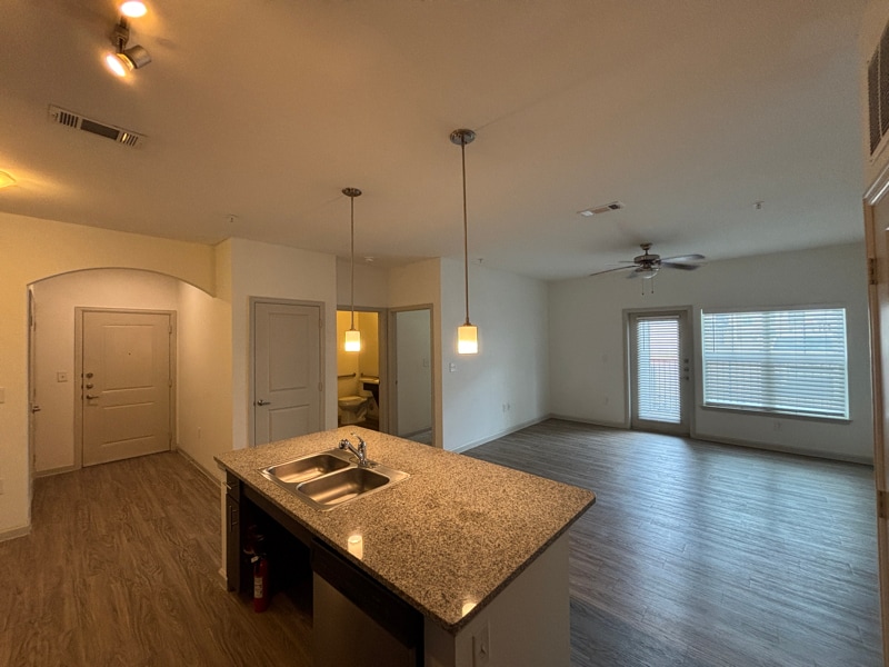 Foto principal - 1271 Sadler Drive