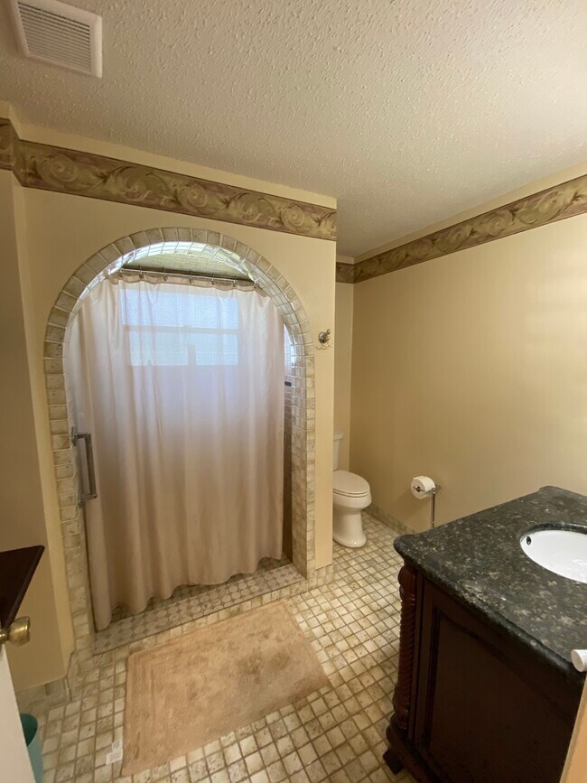 Foto del edificio - 1712 Amber Ln