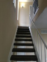 Building Photo - 5625 Antoine Dr