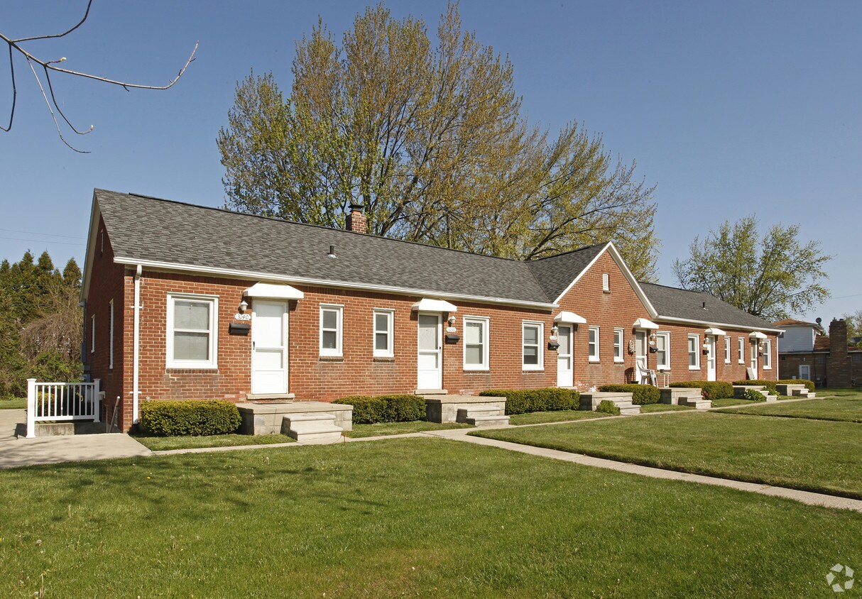 31143140 Niagara St, Wayne, MI 48184 Apartments in Wayne, MI