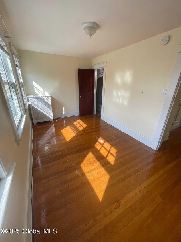 Foto principal - 246 New Scotland Ave
