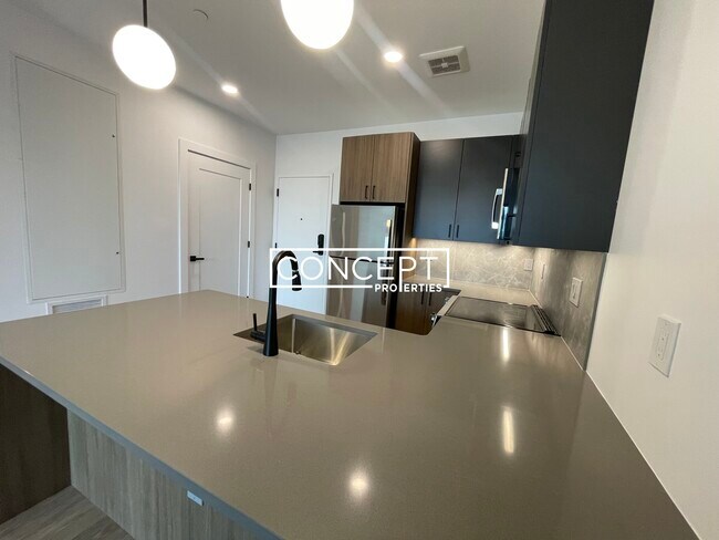 Building Photo - 199 Gardner St