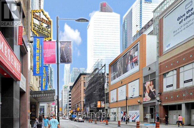 Building Photo - 197 Yonge St