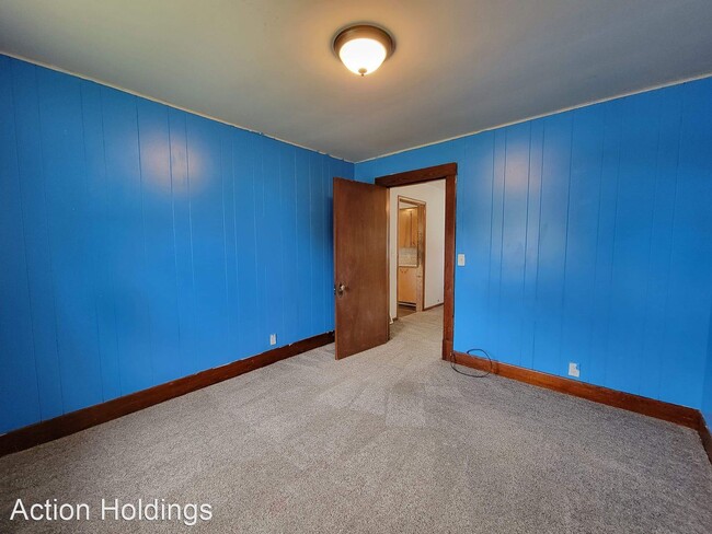 Foto del edificio - 2 br, 1 bath House - 301 E. Pine