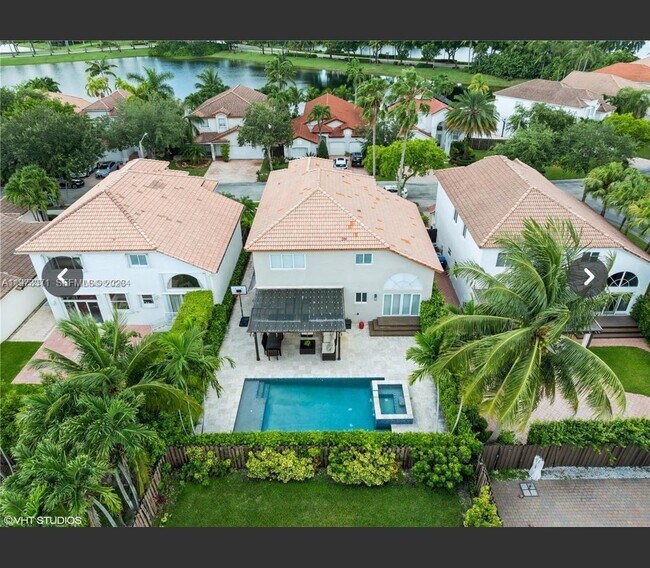 Foto del edificio - 10942 NW 59th St