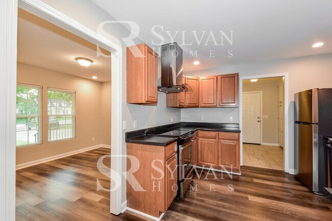 Building Photo - Updated 3 bedroom rancher!