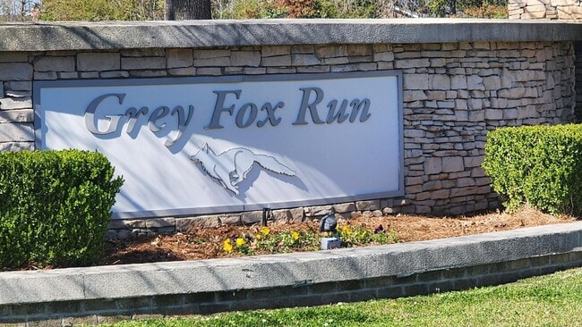 Building Photo - 1815 Fox Den Way