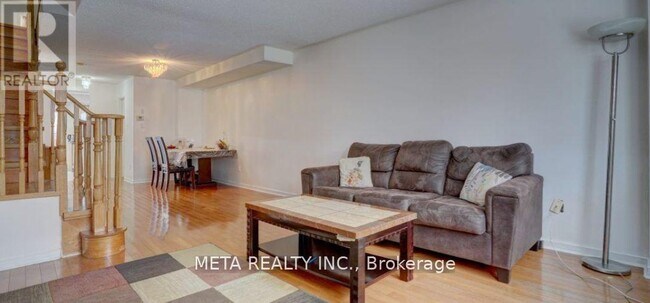 Photo du bâtiment - 57 Hobson Ave