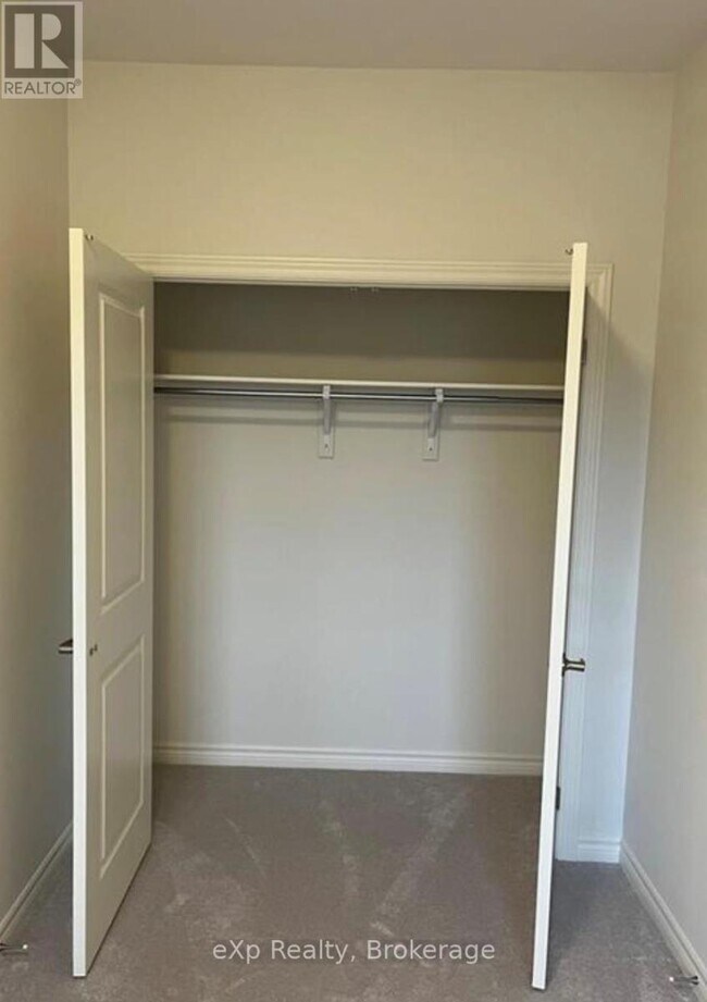 Building Photo - 94 Cheryl Ave