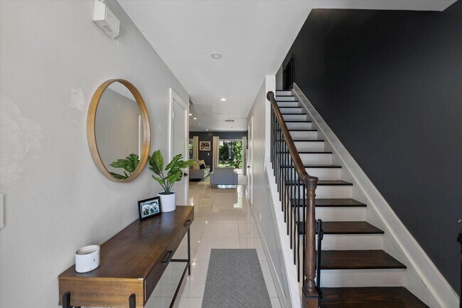 Foto del edificio - 6960 Mill Brook Pl