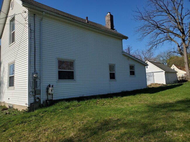 Vista lateral - 410 Seymour Ave