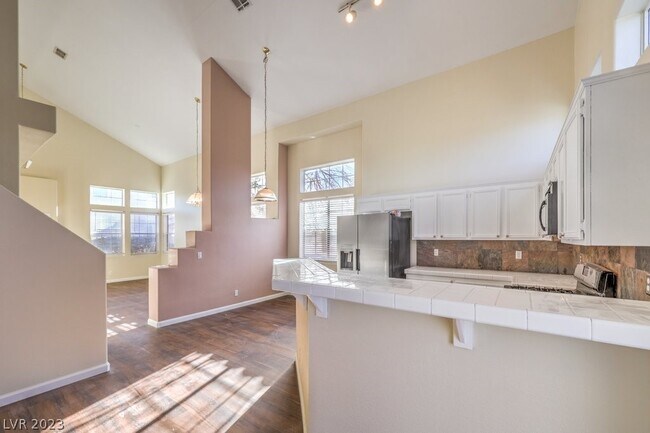 Building Photo - 2318 Ramsgate Dr